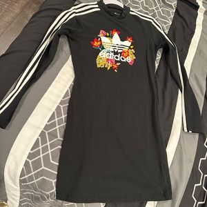 Mini dress in excellent conditions, Adidas black